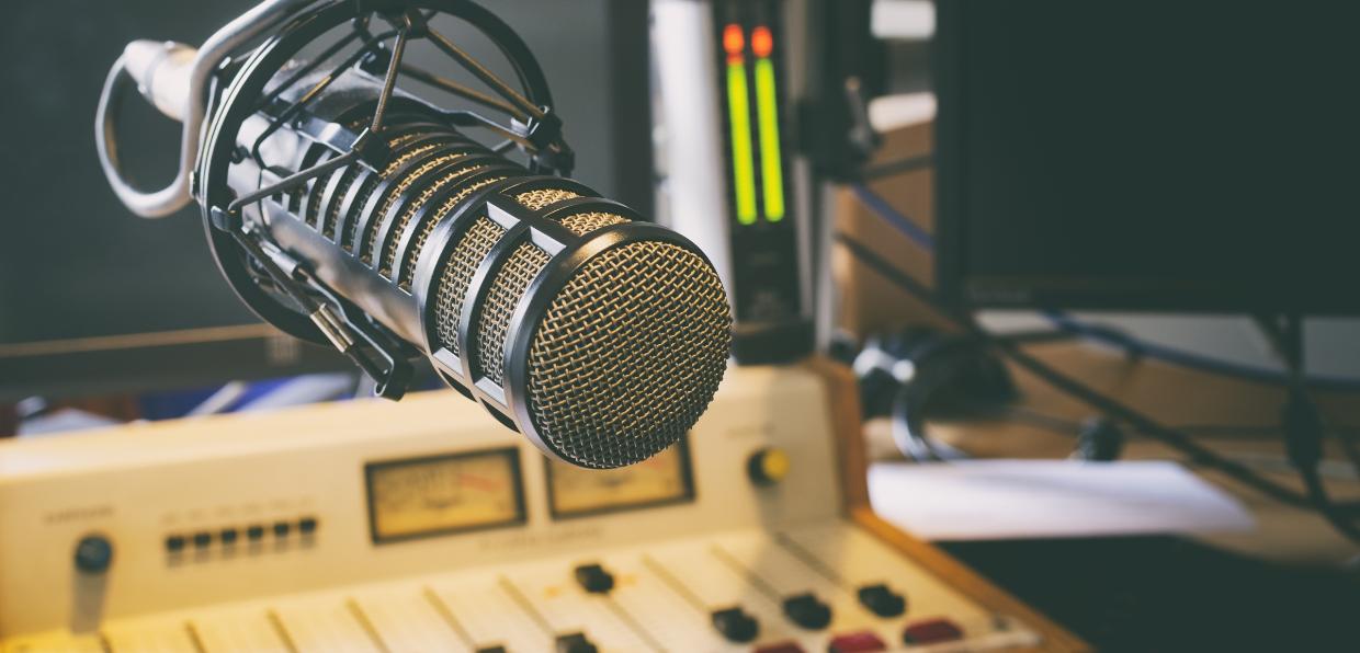 Mikrofon_im_Radiostudio