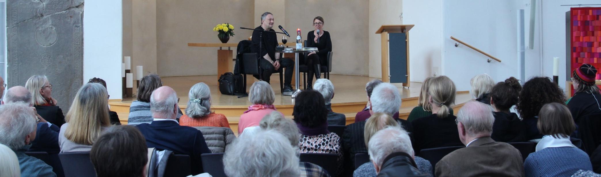 Feridun Zaimoglu im Interview mit Katja Schettler anlässlich einer Lesung in der Citykirche Wuppertal