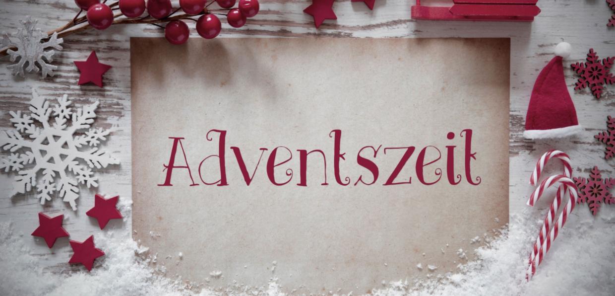 2464660136_Nähen_Adventskalender_shutterstock_1203195637_Nelosa_Adventszeit_ausgeschrieben_Plakat_geschmückt_frei